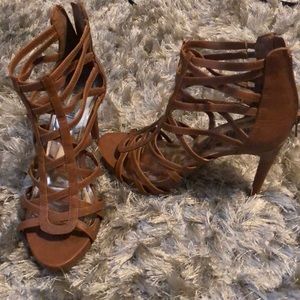 Jennifer Lopez strappy Camel heels